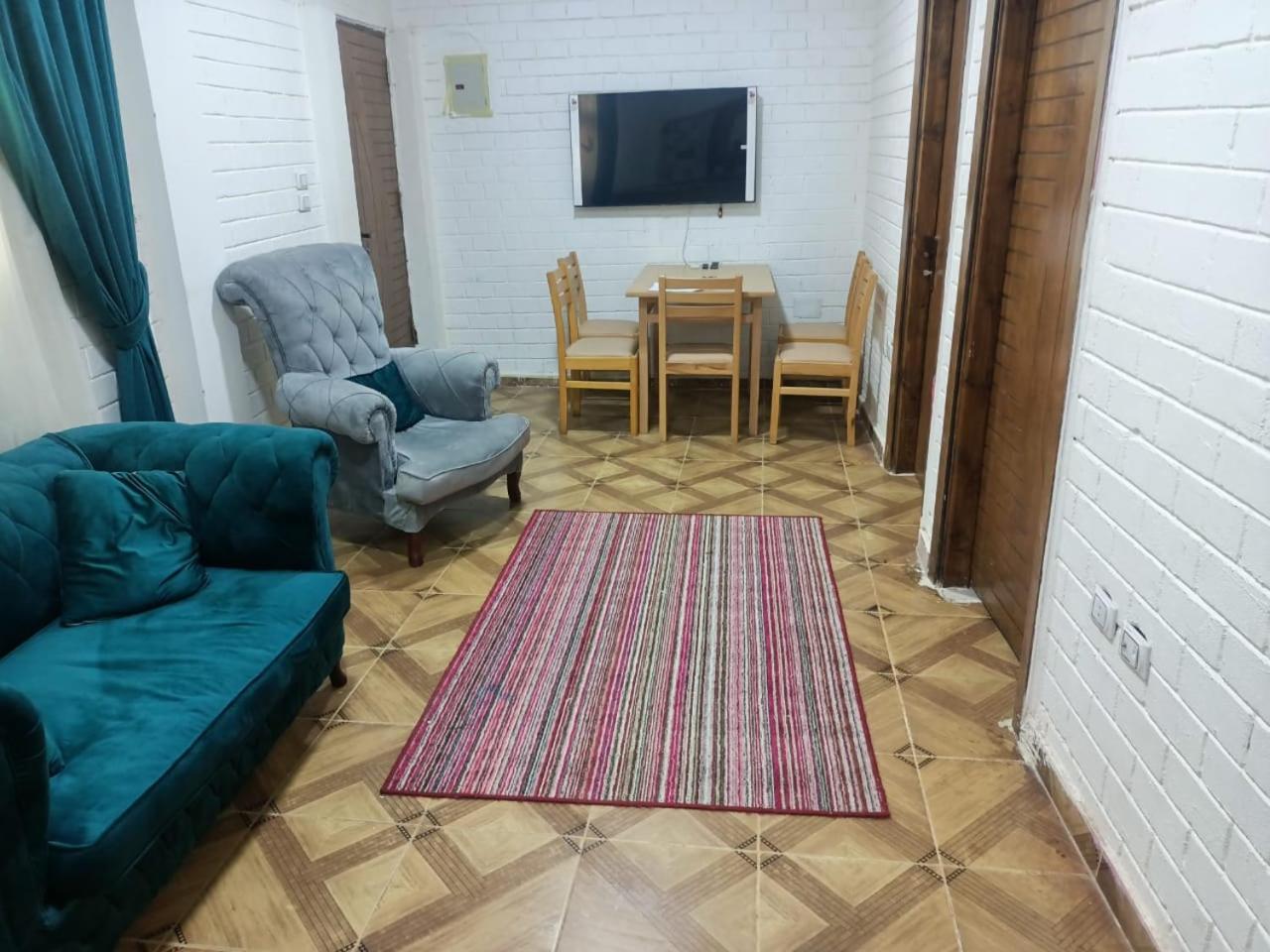 Auberge de jeunesse Anubis Kingdom Pyramids à Kafret el-Gabal Chambre photo