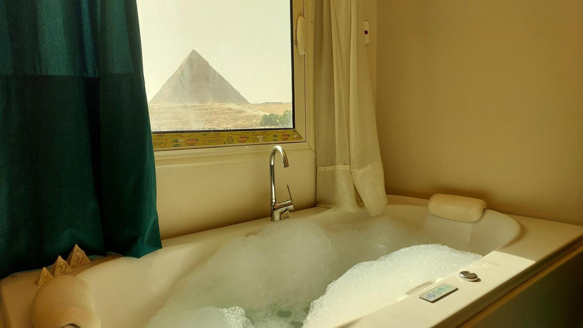 Auberge de jeunesse Anubis Kingdom Pyramids à Kafret el-Gabal Extérieur photo